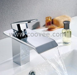 浴缸水龍頭/浴缸瀑布水龍頭