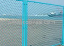 供應鋼板護欄網