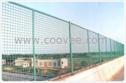 供應C型柱防護網