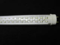 供应：T8  18w  led日光灯 （SMD3528贴片）