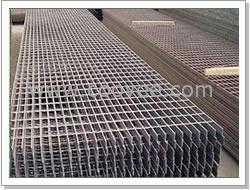 供應鋼格板 隔離柵 護欄網 防護網