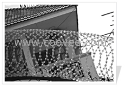 供应监狱防护网监狱钢网墙刀片刺网益安刀片刺网