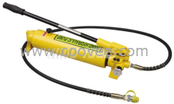 供應手動泵 CP-700-2A，70兆帕泵浦，可與多款液壓油工具連接使用