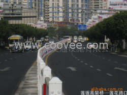 供應(yīng)新型鋼制道路護(hù)欄