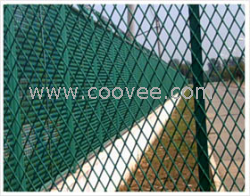 供應(yīng)鋼板護欄網(wǎng)的廠家