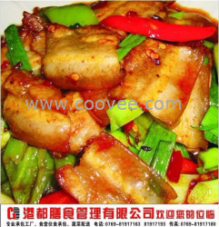 橋頭食堂承包，橋頭飯?zhí)贸邪?，港都膳食公?
                                                         style=