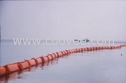 大量供應(yīng)水上游樂設(shè)備，水上圍油欄