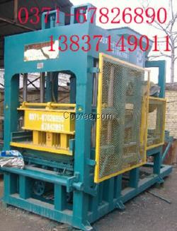 不斷的研發(fā)生產(chǎn)促進(jìn)免燒磚機(jī)與時(shí)代共贏