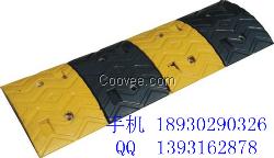 收費站橡膠減速帶