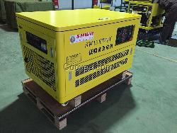 移動式汽油發(fā)電機(jī)閃威動力